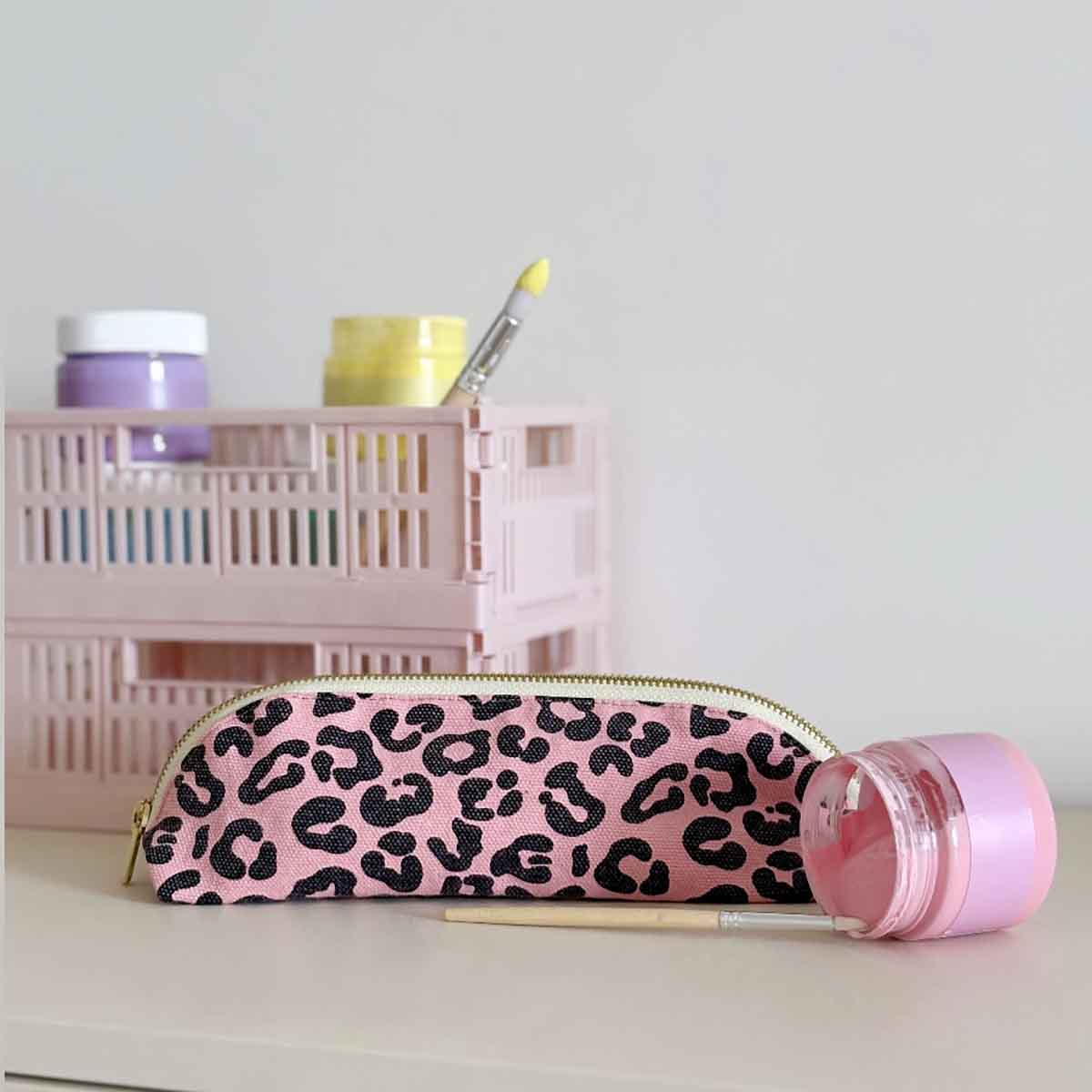 GASTON Graou Erdbeere Etui von Rose in April