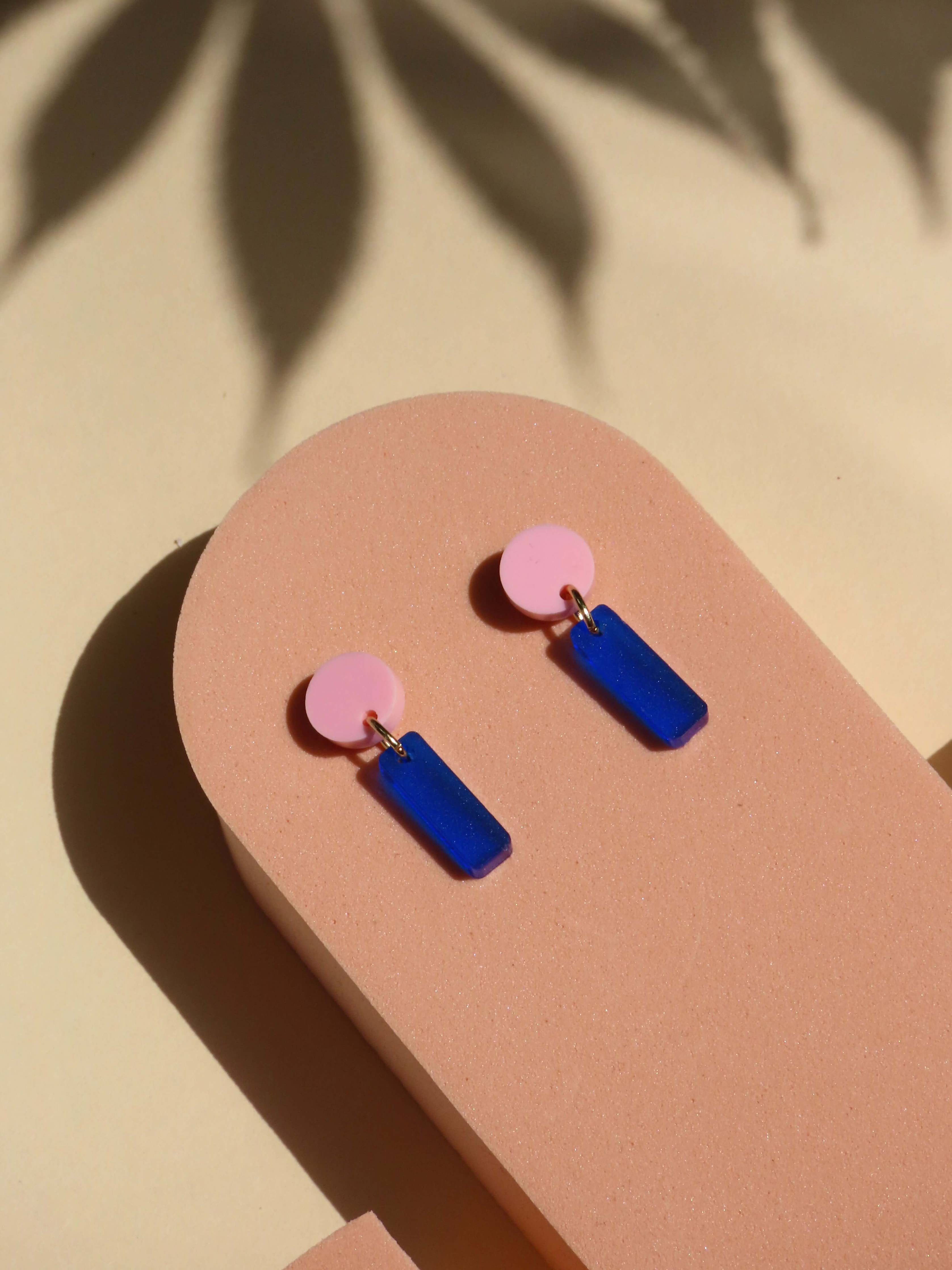 Niemalsmehrohne - Mini Sticks Statement Ohrringe - rosa tintenblau