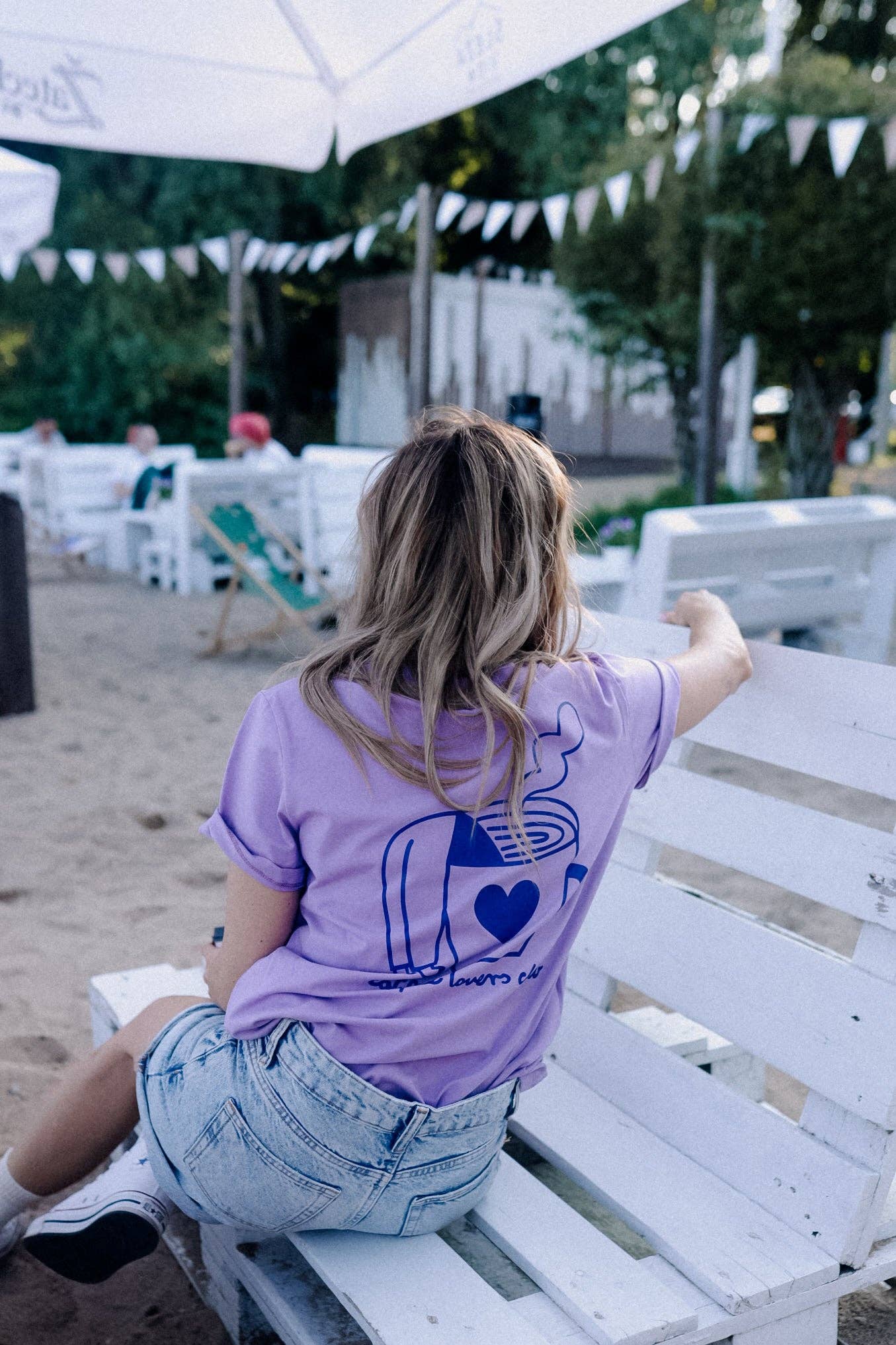 Dont grow up BIG COFFEE LOVER AUF LILA - ERWACHSENEN T-SHIRT