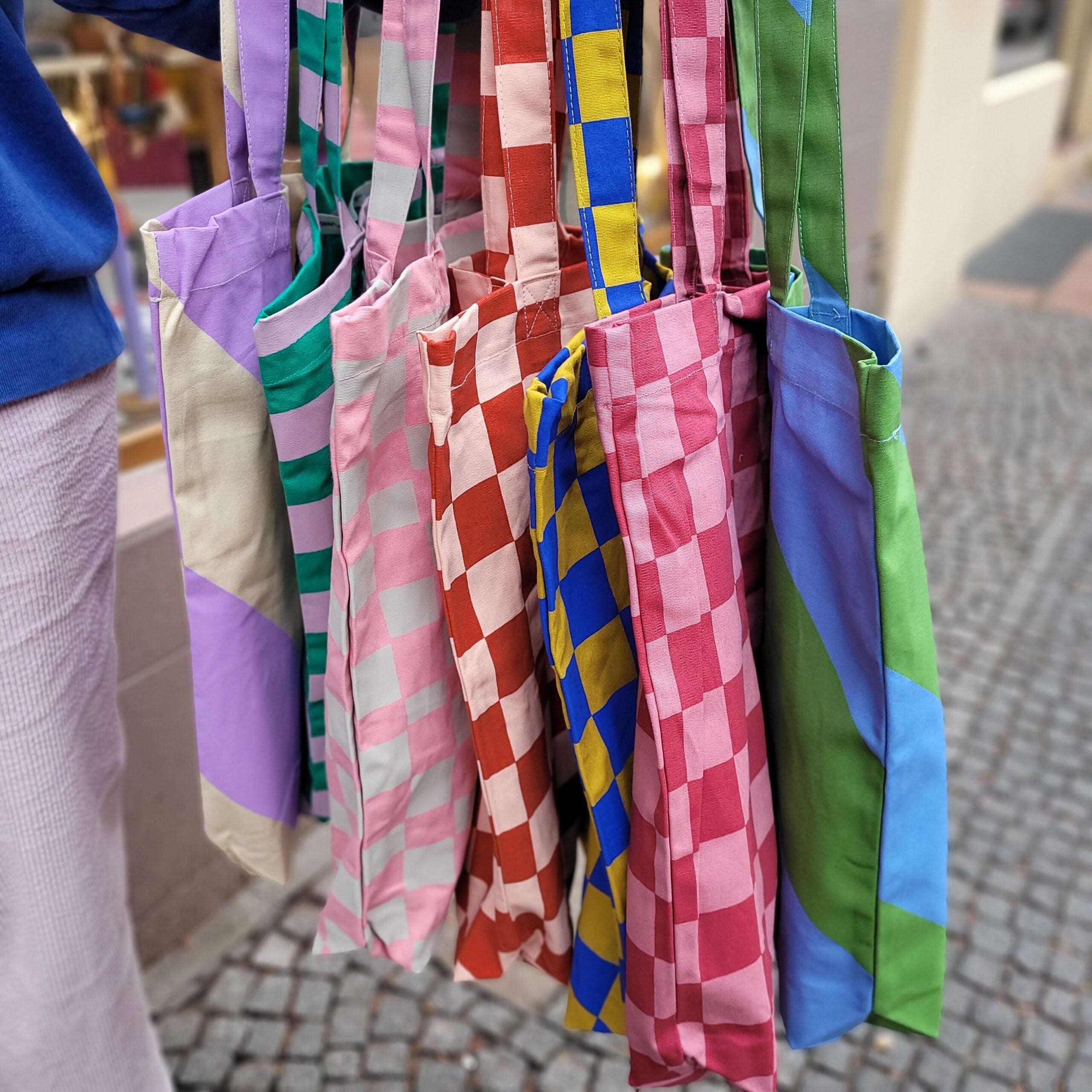 Shopper 'diagonal gestreift' div Farben