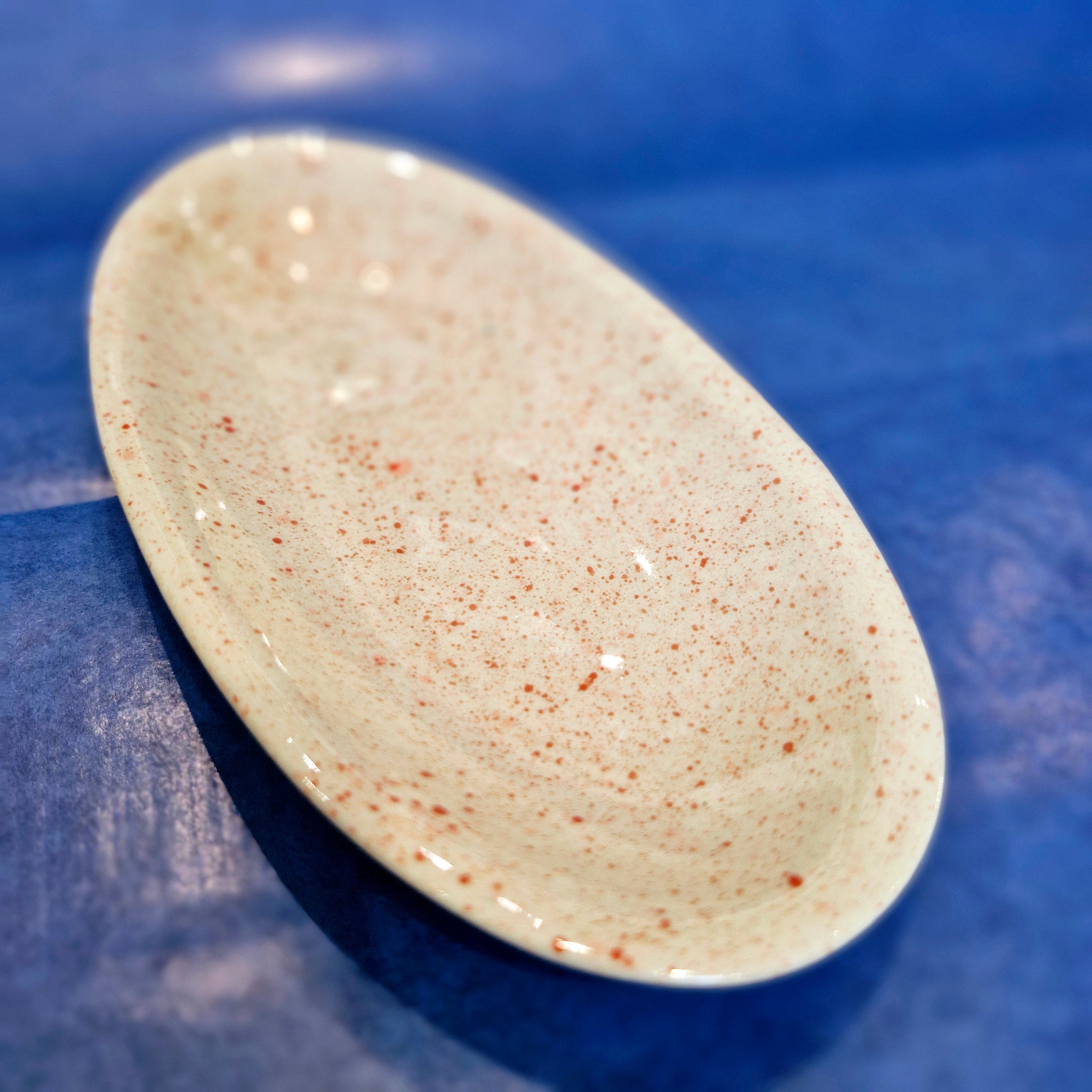 Good Clay Sunshine x Studio du. Ovale kleine Platte