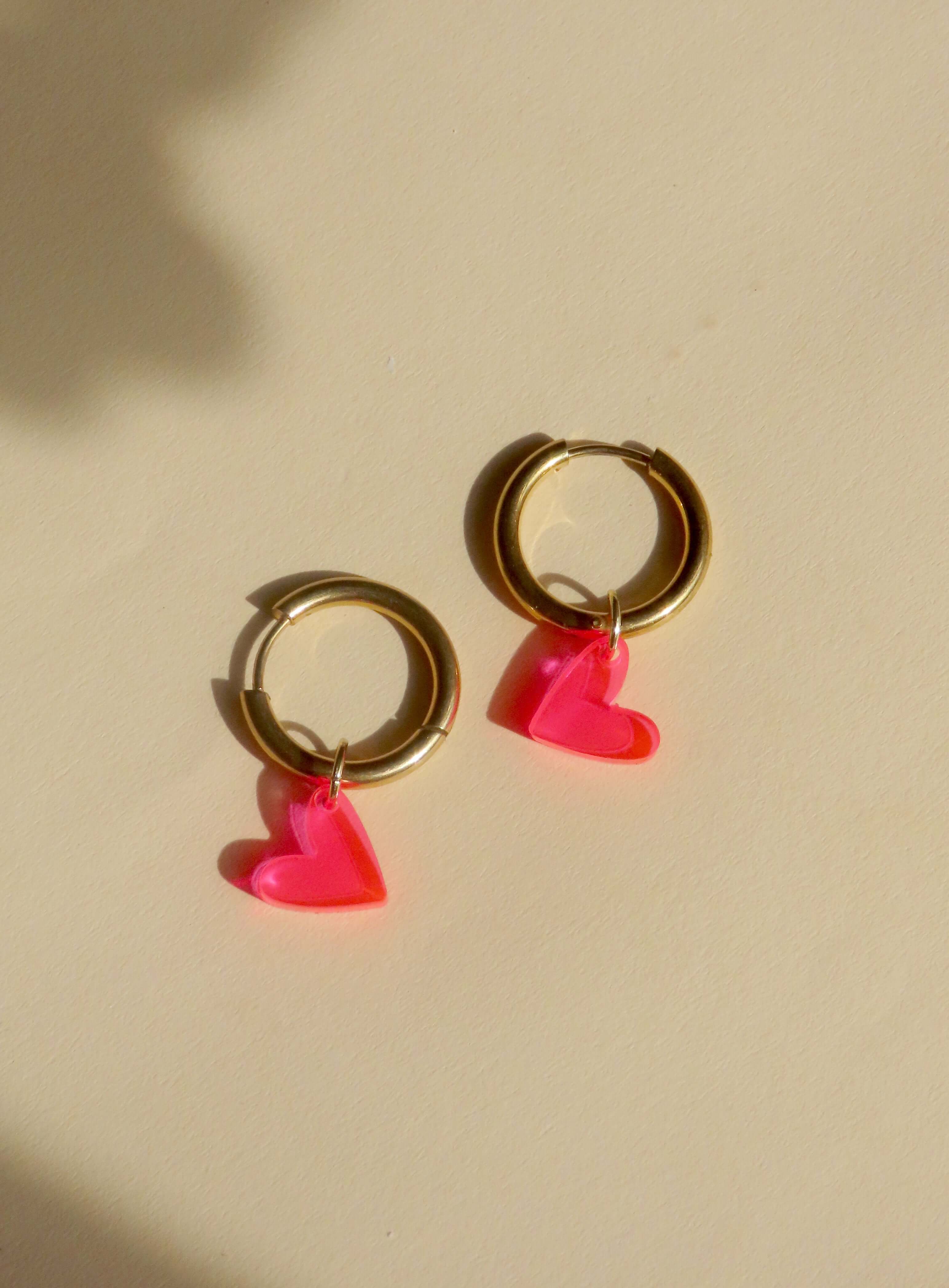 Pink Neon Herz Creolen niemalsmehrohne