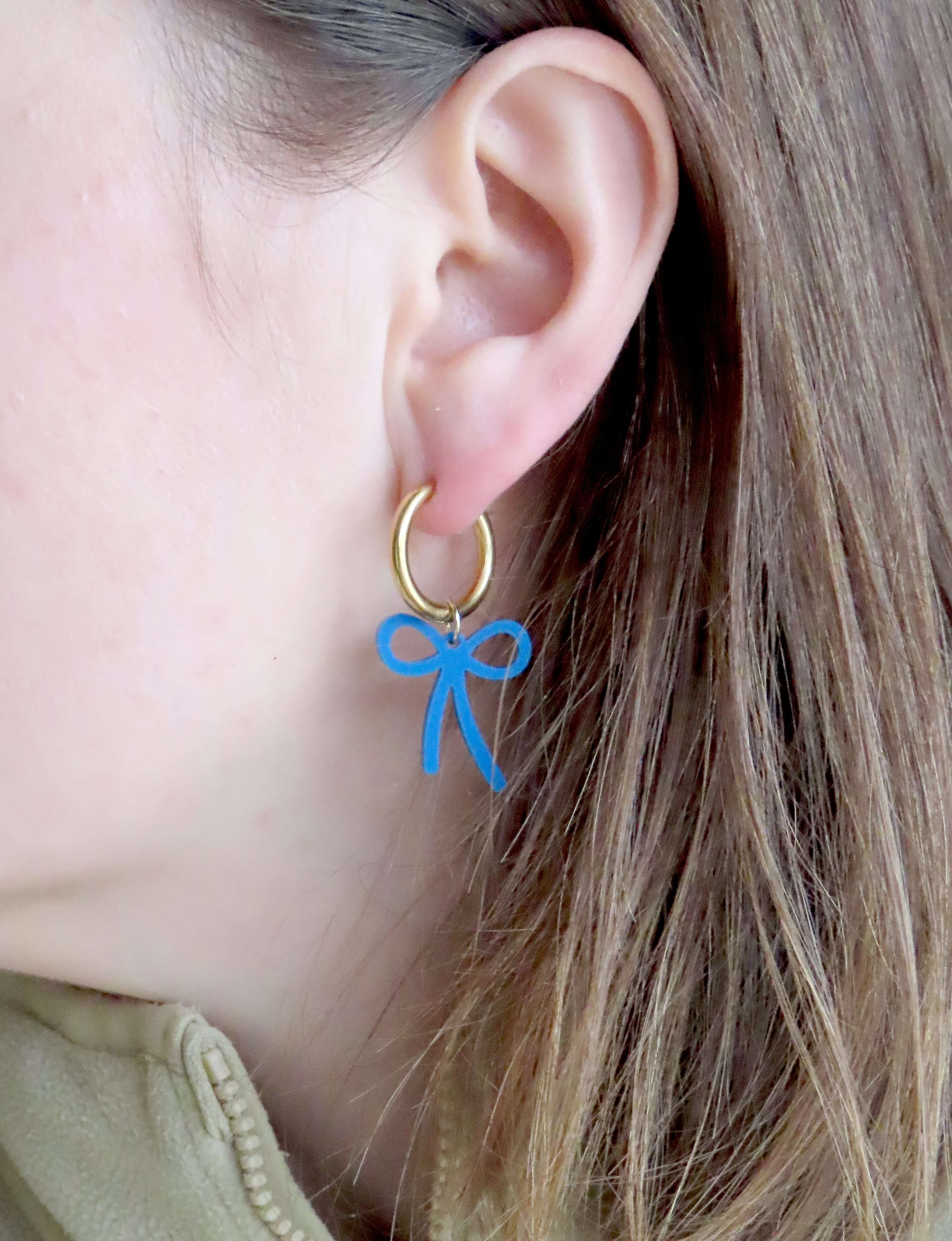 Blue Bow Creolen niemalsmehrohne