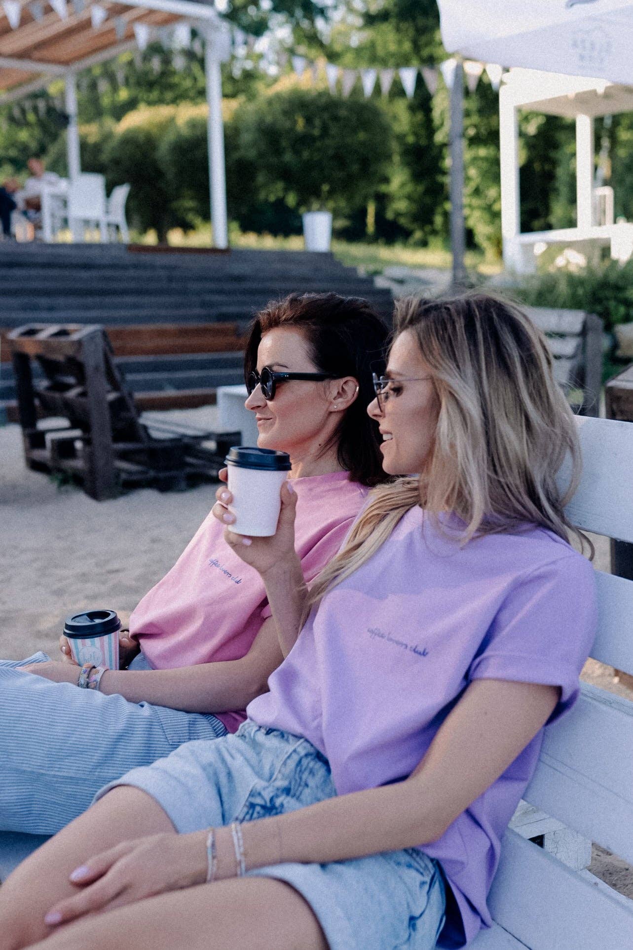 Dont grow up BIG COFFEE LOVER AUF LILA - ERWACHSENEN T-SHIRT