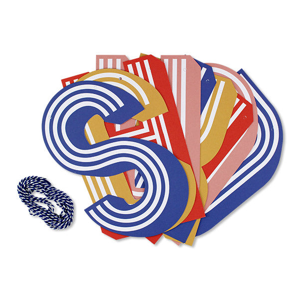 Girlande im Streifenmuster mit Text 'Schulkind' AvaundYves