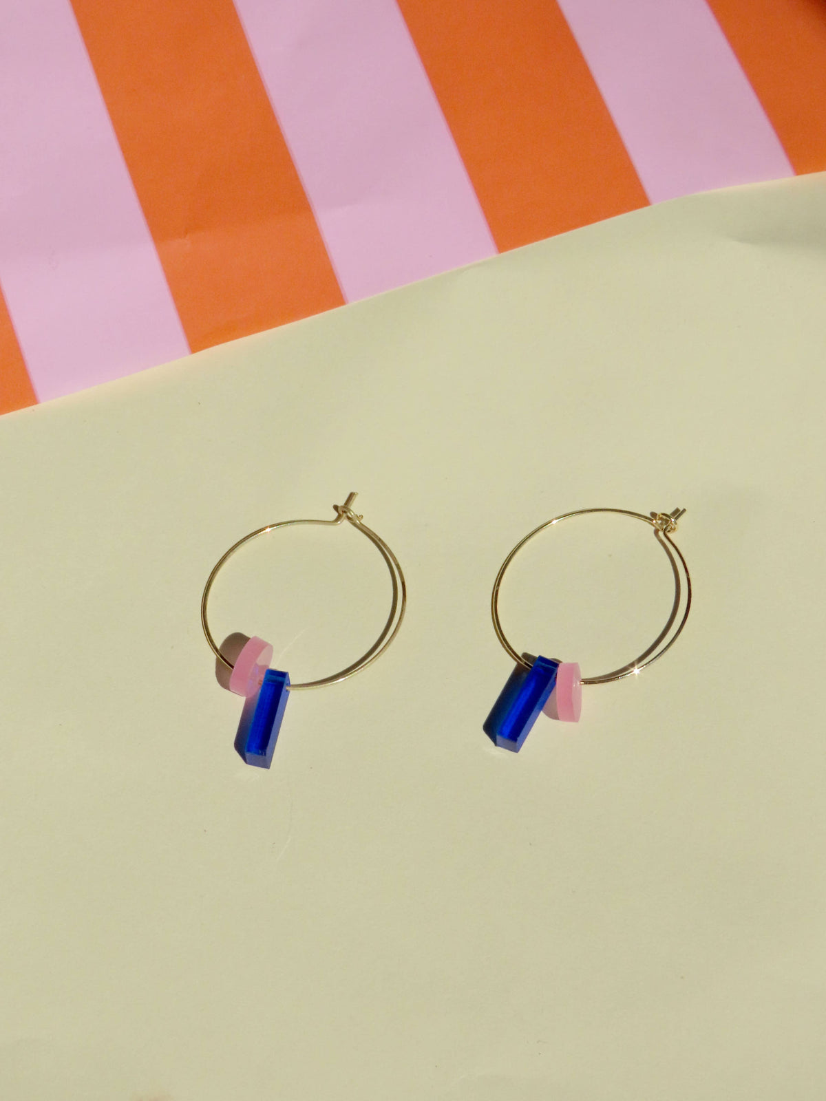 Niemalsmehrohne - Dots mit Stick Hoops aus vergoldetem Edelstahl in königsblau & eisrosa