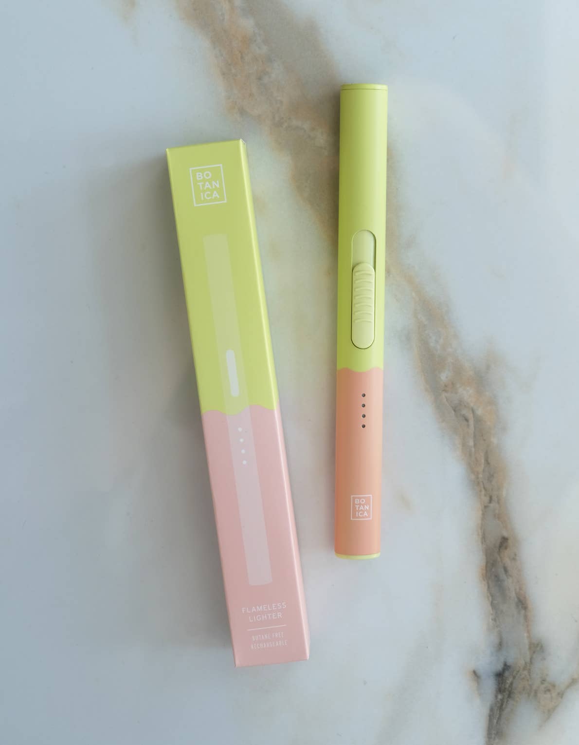 Flammenloses wiederaufladbares Feuerzeug -unterschiedliche Farben-