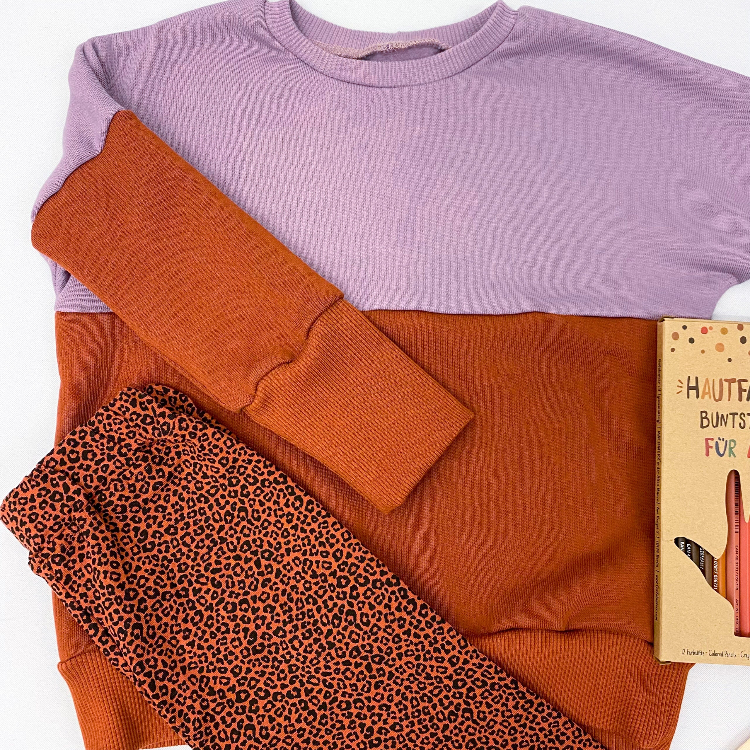 Oversize Pullover colourblocking dunkelgrün/Leberwurst