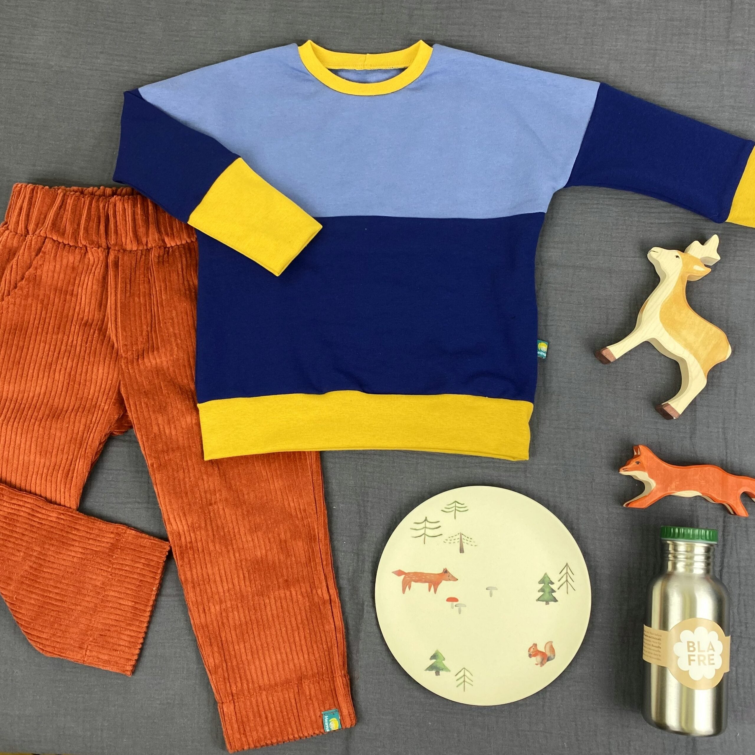 Oversize Pullover colourblocking dunkelgrün/Leberwurst