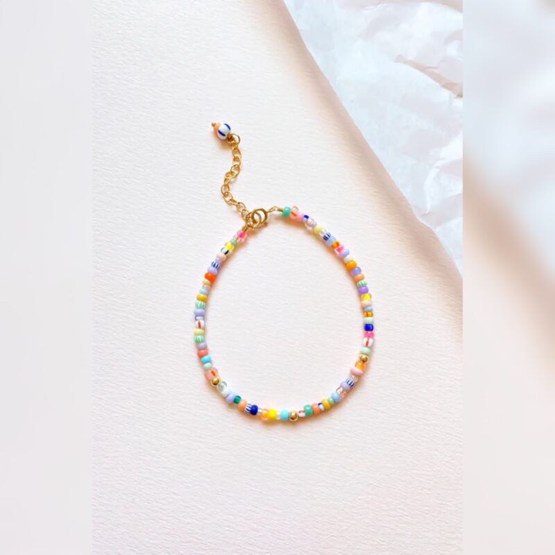 SanSan MONDO Armband aus bunten Glasperlen