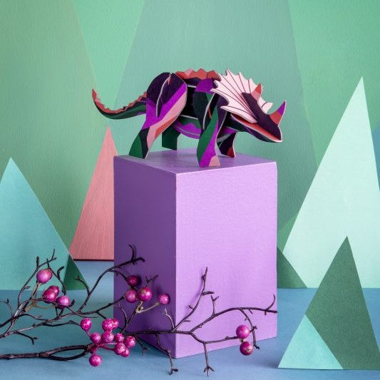 Studio ROOF Legendary Figurines 'Triceratops'