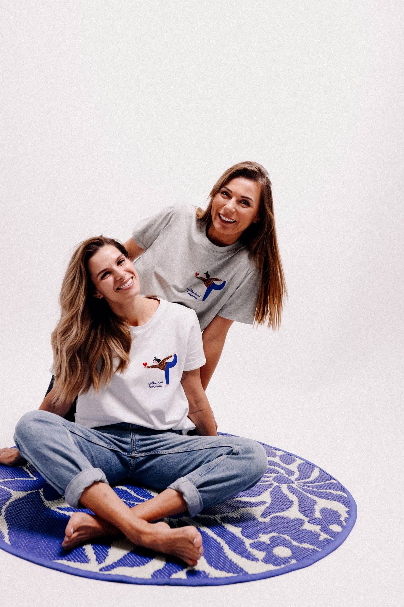 Don't grow up 'BALANCE' auf weiss T-SHIRT