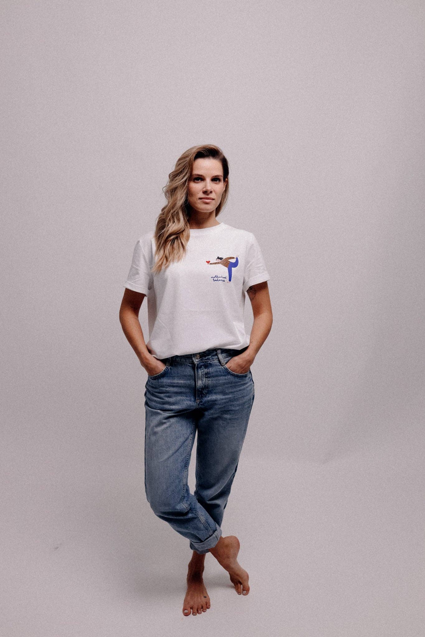 Don't grow up 'BALANCE' auf weiss T-SHIRT