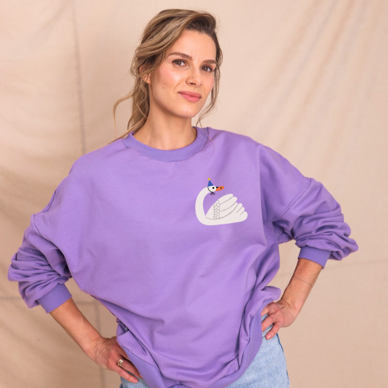 ERWACHSENEN SWEATSHIRT- SCHWAN AUF LILA Don't grow up