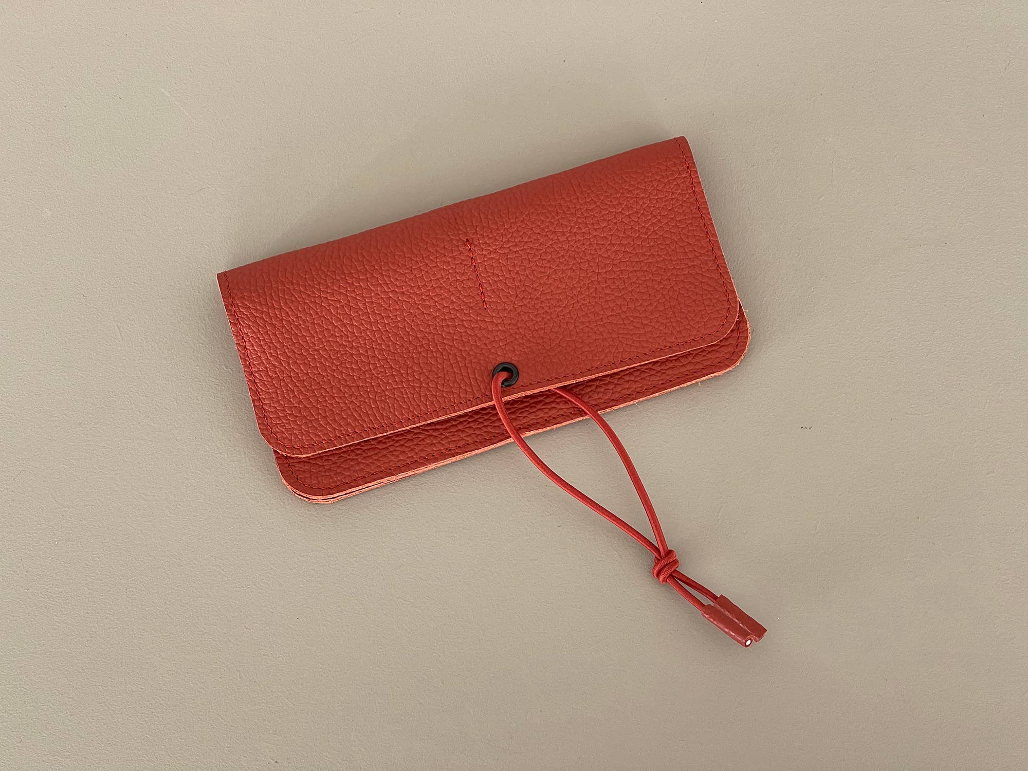 KNOT Wide Portemonnaie aus Leder (verschiedene Farben)