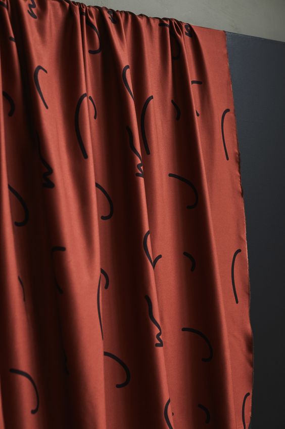 Viskoserock 'Doodle lines Sienna' Midilänge