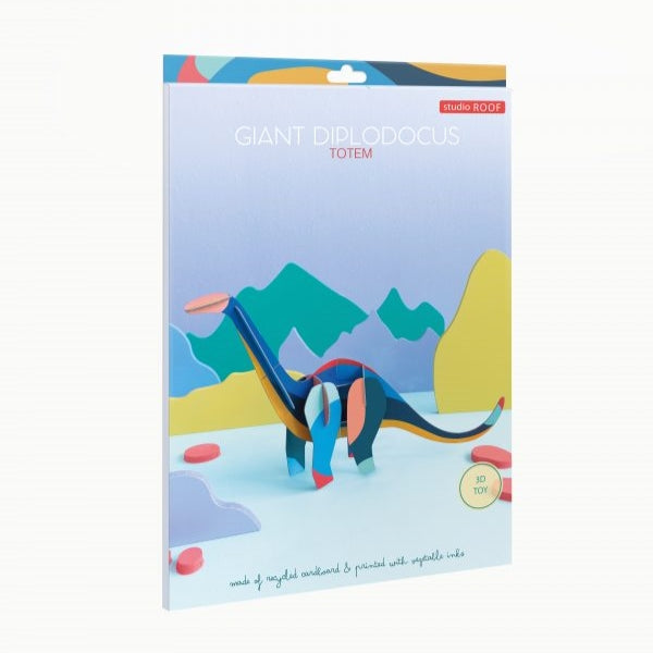 Studio ROOF Legendary Figurines 'Giant Diplodocus'