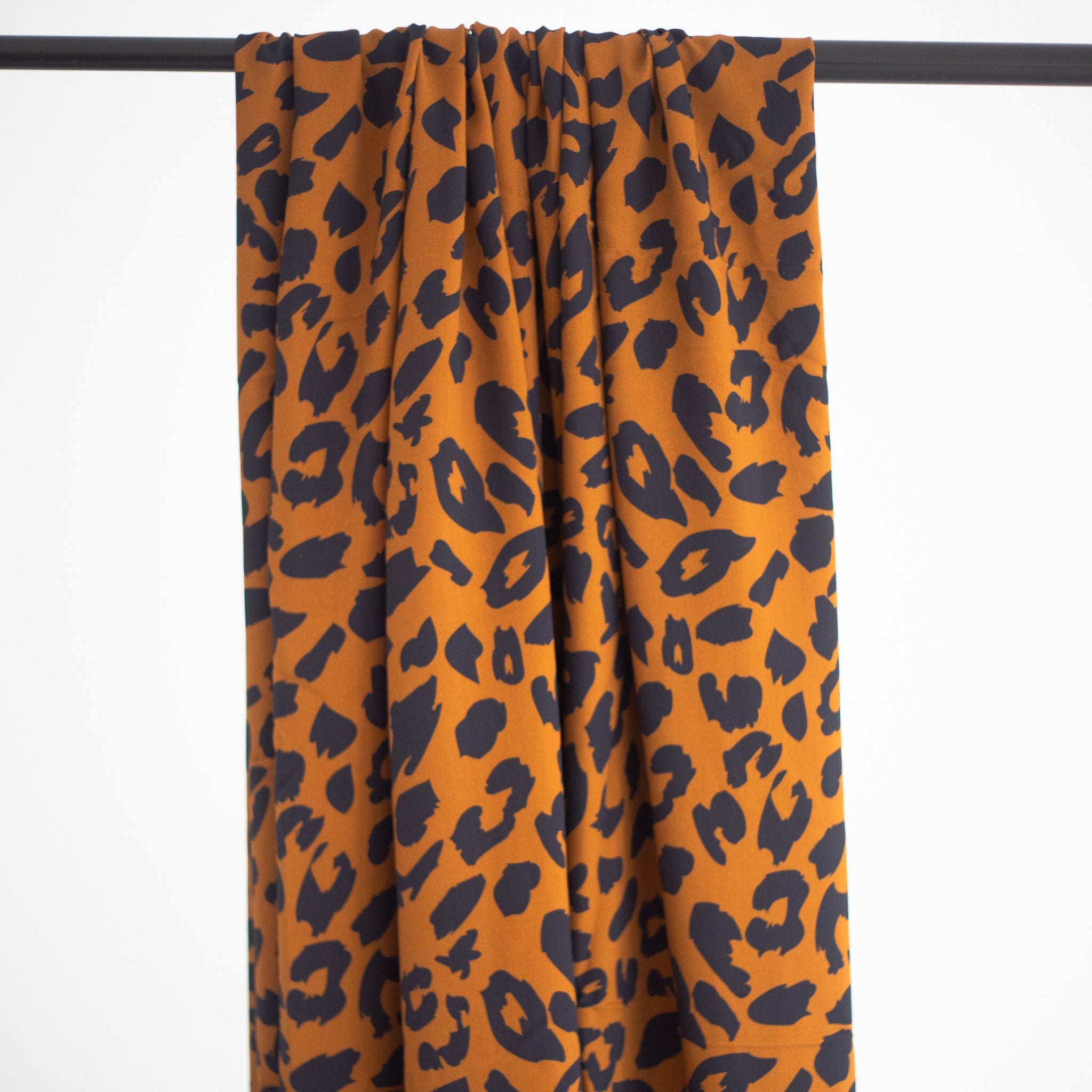 Viskoserock 'Urban Leo gold' Midilänge