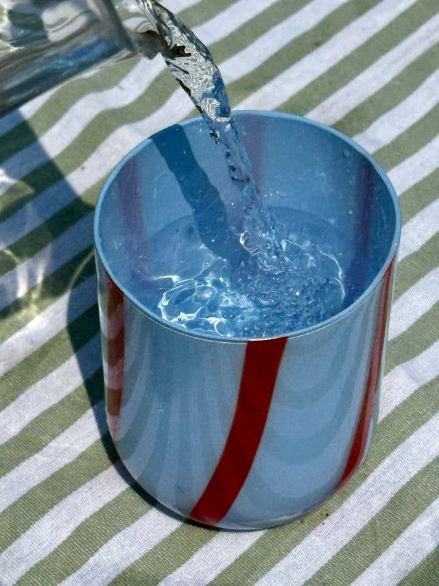 MÆGEN Atina Glassware - Blau und Rot