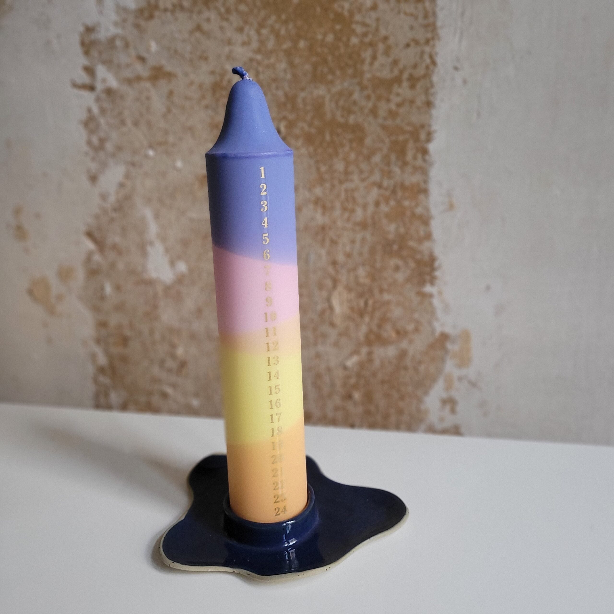 AdventskalenderKerze 'blue pink yellow orange'
