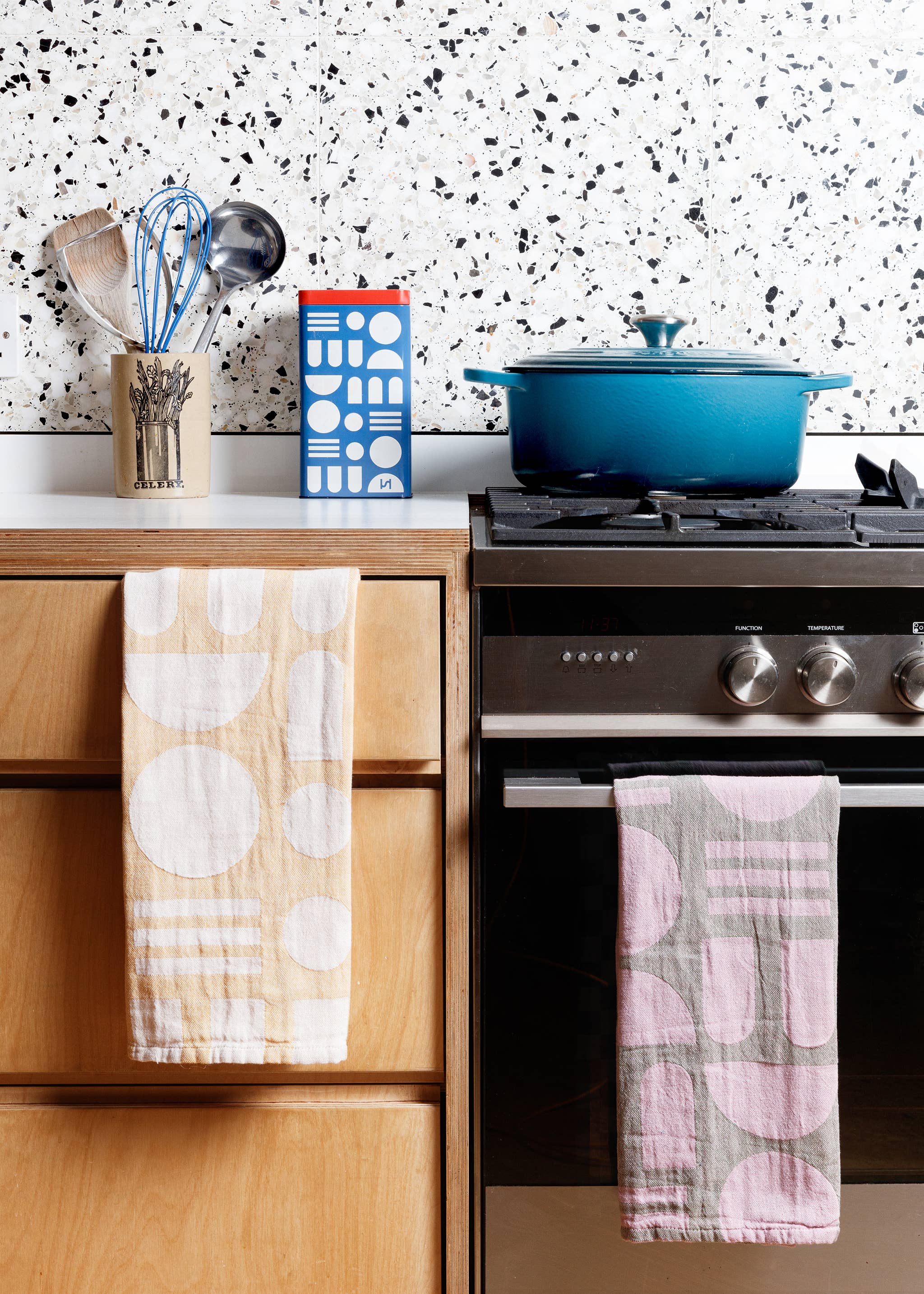 Sophie Home 'Baumwoll-Geschirrtuch: Staple das Geschirr Grün'