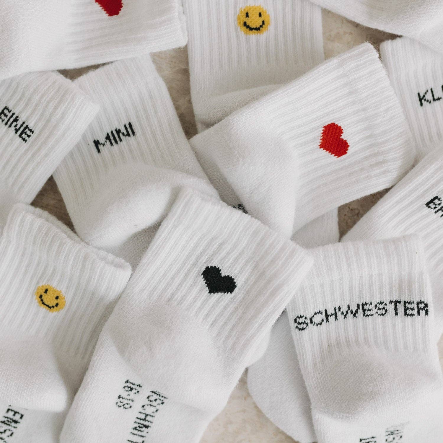 Eulenschnitt - Babysocken "Kleine Schwester"