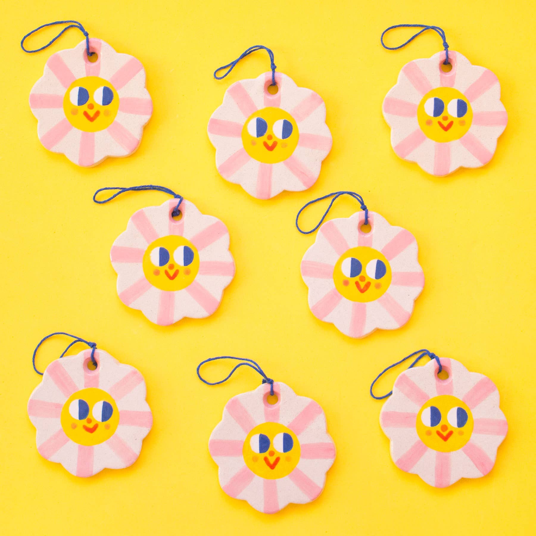 Ana Seixas Rosa Blume / Keramik-Hängeornamente