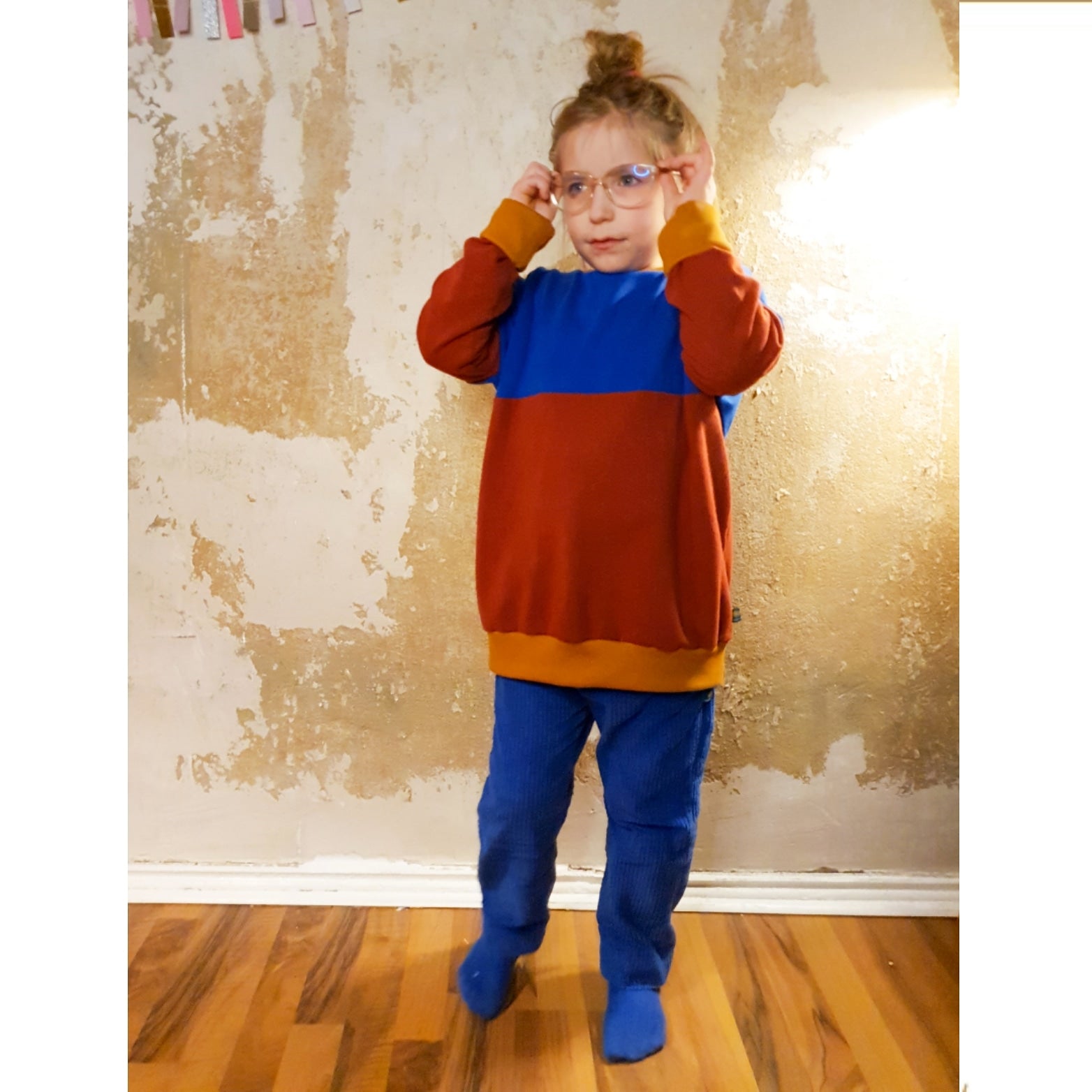 Oversize Pullover colourblocking knallblau/rost