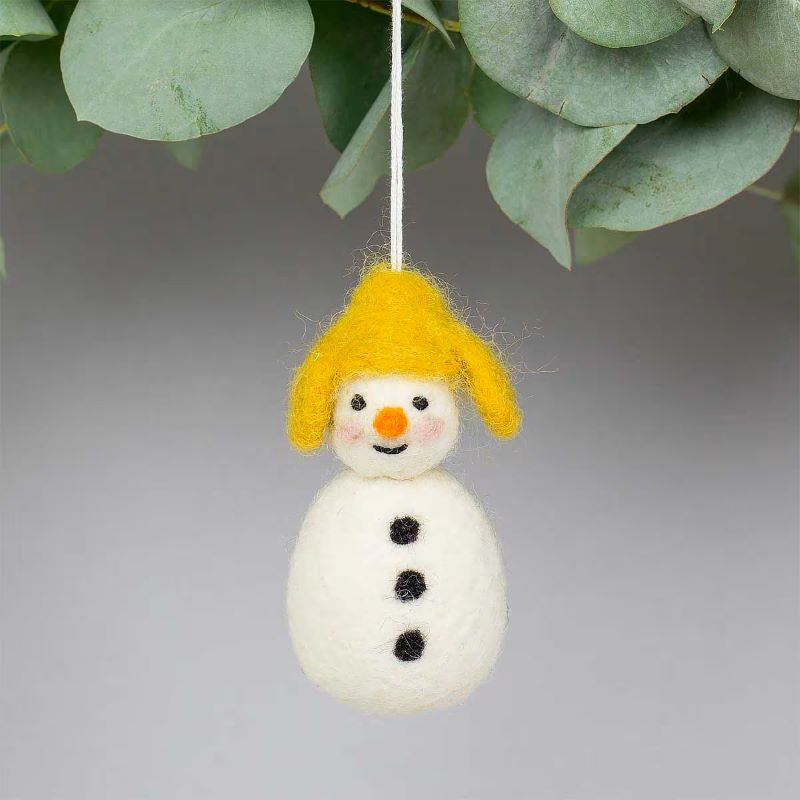 A World of Craft Weihnachtsanhänger 'Snowman Yellow Cap'