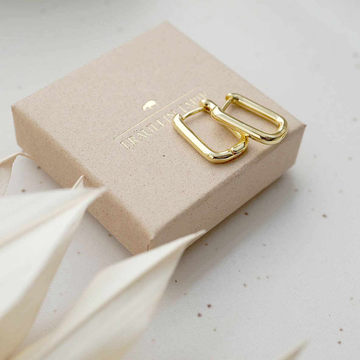 PIA Creolen Fräulein Tapir