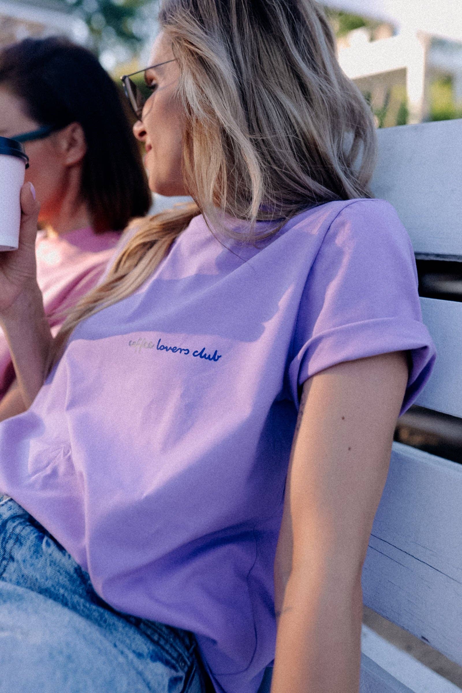 Dont grow up BIG COFFEE LOVER AUF LILA -  ERWACHSENEN T-SHIRT