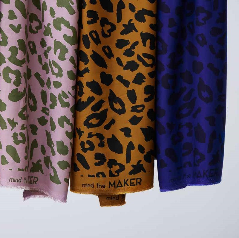 Viskoserock 'Urban Leo gold' Midilänge